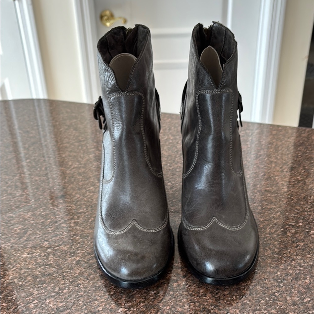 Belstaff Ladies Gray heel back zipper buckle boots-10-Wow! - Picture 14 of 15
